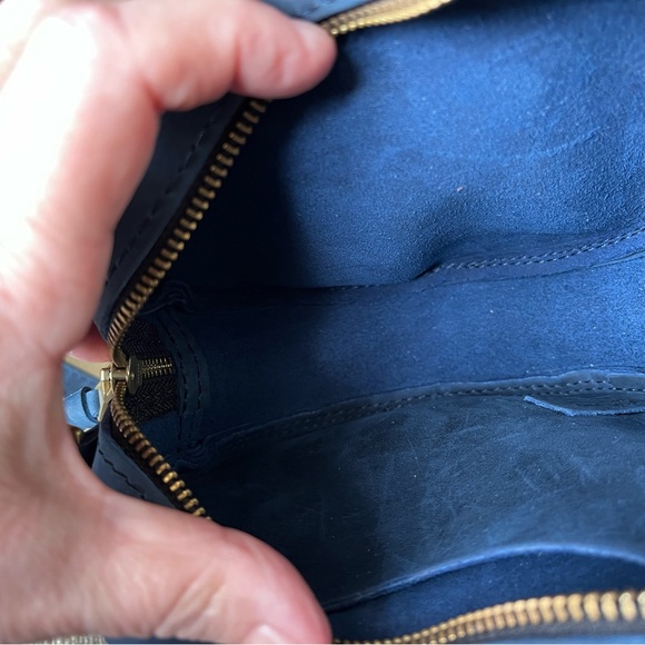 Portland Leather Deep Water (Dark Blue Brushed Leather) Small Circle Crossbody - Picture 3 of 3